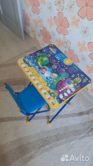Детский стол и стул