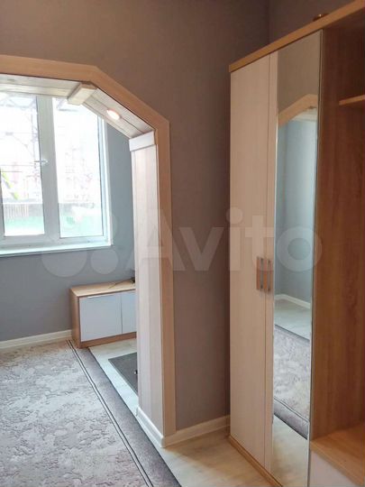 2-к. квартира, 50 м², 1/9 эт.