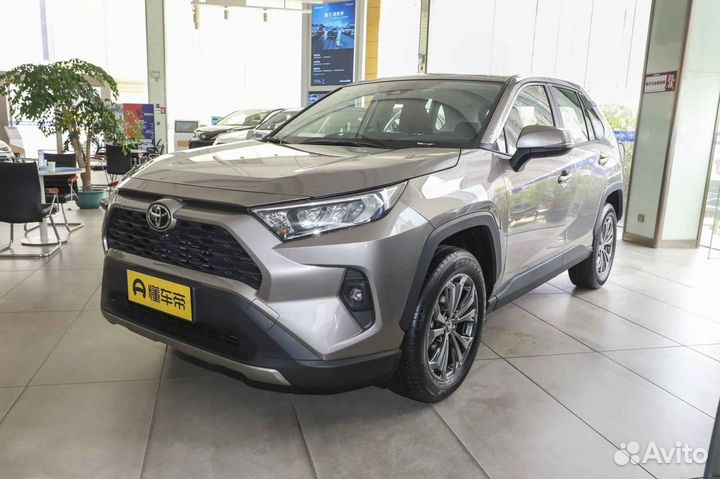 Toyota RAV4 2.0 CVT, 2024