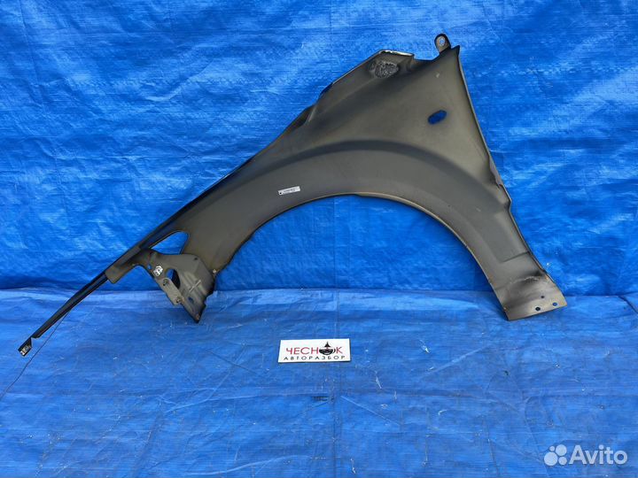Крыло переднее правое Dodge Caliber цвет черный