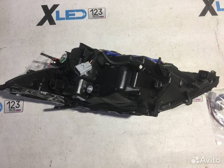 Фары Lexus ES xv60 2015-2018 в стиле 2020