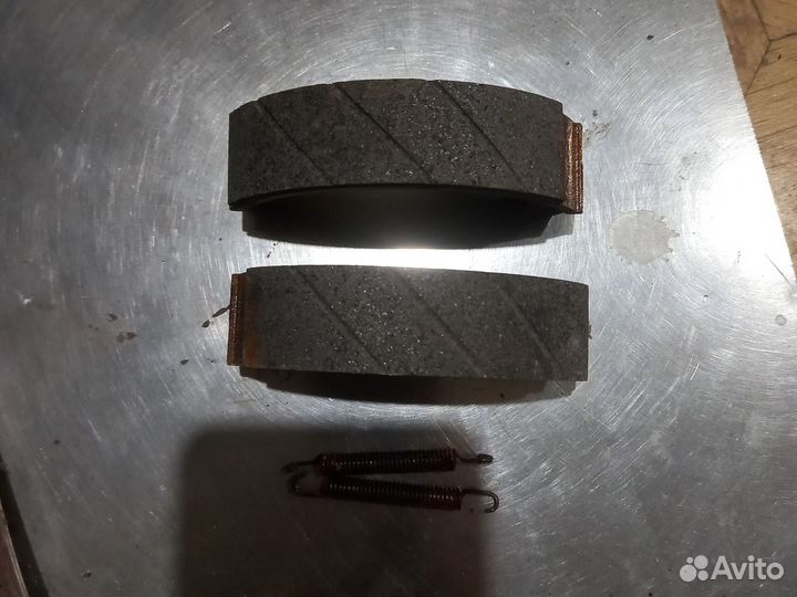 Продаю колодки для мопеда