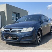 Opel Astra 1.6 AMT, 2010, 170 118 км, с пробегом, цена 635 000 руб.