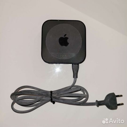 Приставка Apple TV