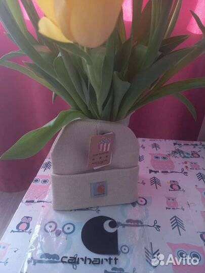 Весенняя шапка Carhartt