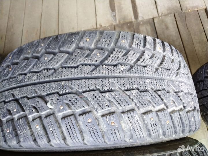 Kumho I'Zen RV Stud KC16 235/55 R17 103T