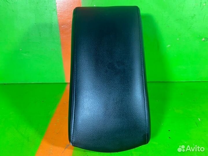 Подлокотник Skoda Octavia A7 CWV 2017