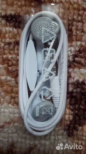 Наушники проводные новые