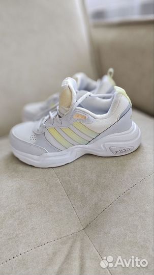 Кроссовки Adidas Strutter 36