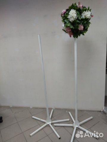 Металлические стойки