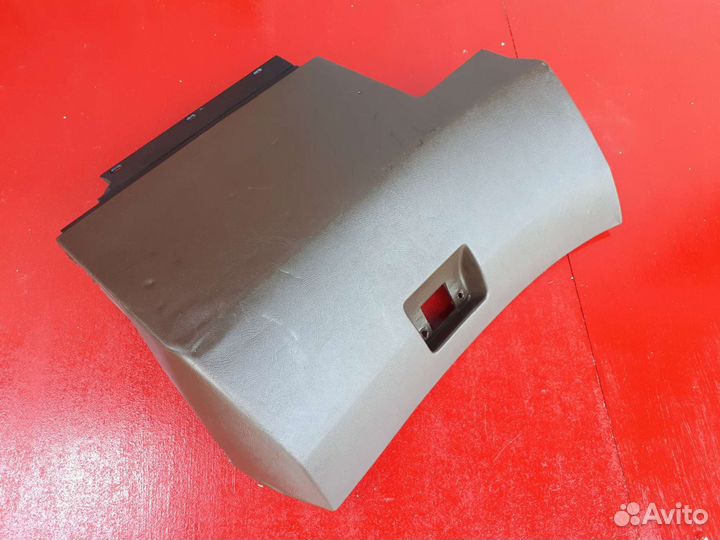 Бмв 5 Е28 бардачок торпеды