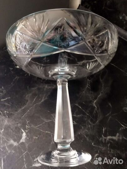 Ваза хрустальная на ножке, СССР