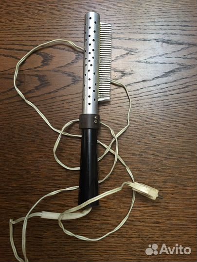 Плойка с расческой