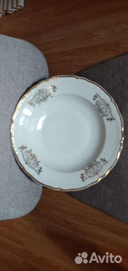 Тарелки обеденные Чехия и Япония