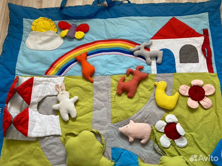 Развивающий коврик