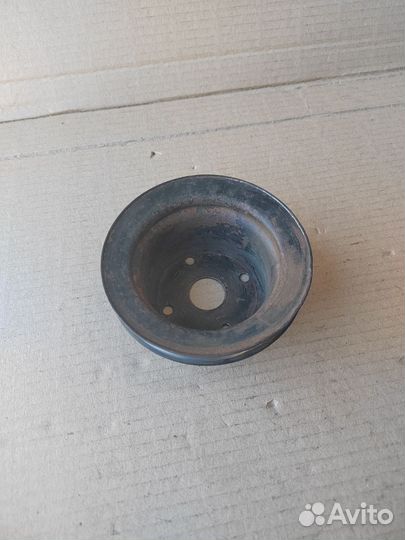 Шкив помпы 3.0 JE-E Mazda MPV 1 lvew 1995