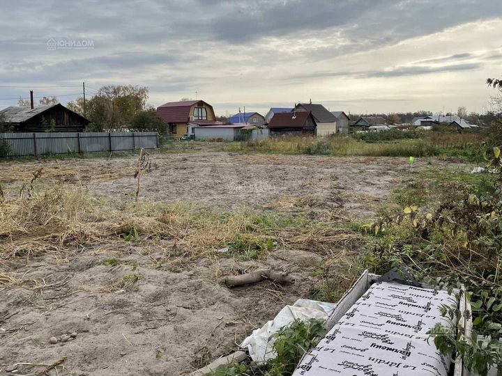 Дом 40 м² на участке 10,9 сот.