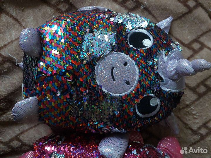 Единорог с пайетками