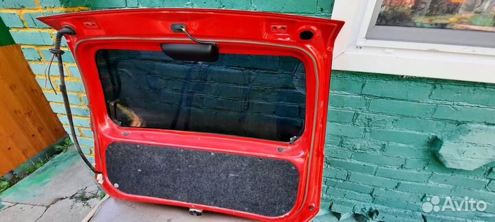 Пятая дверь Toyota Passo