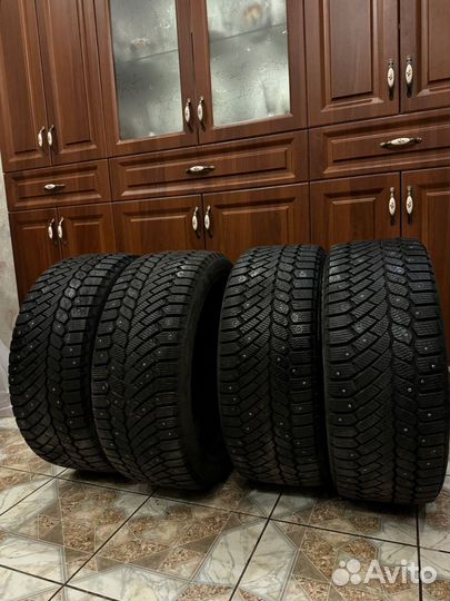 Gislaved Nord Frost 200 235/45 R18 98T