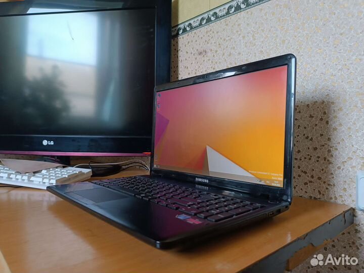 Ноутбук Samsung np355e5x
