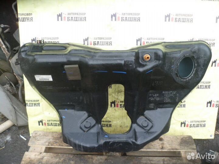 Бензобак Jaguar Xj