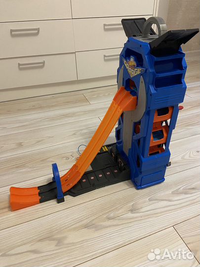 Хотвилс трек city