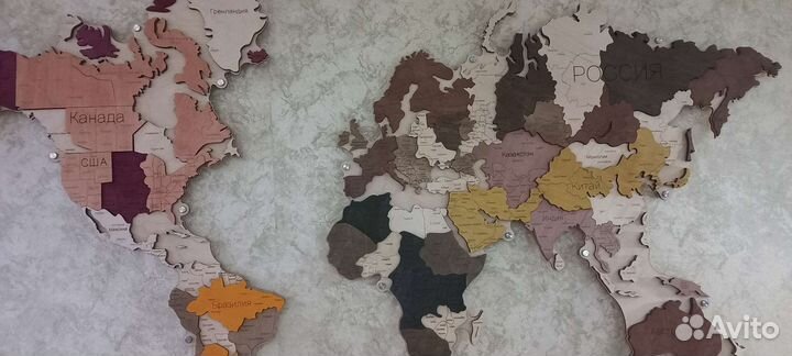 Карта мира из дерева