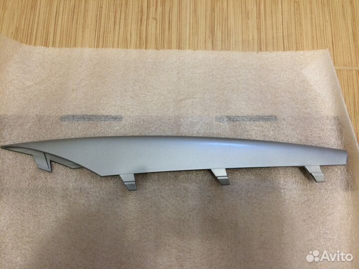 Декоративная перемычка BMW X5 E70