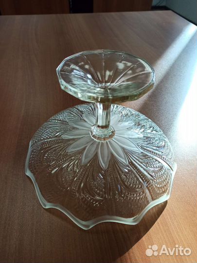 Ваза для фруктов на ножке с травлением СССР