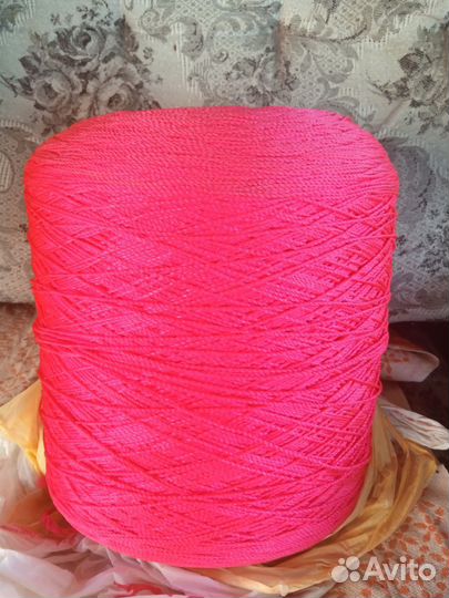 Нитки ковровые для оверлока