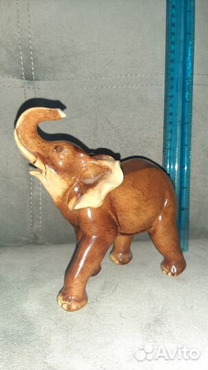 Керамика слон