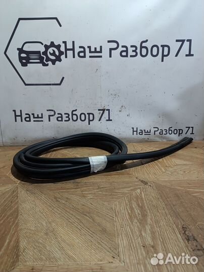 Уплотнитель задних дверей ford focus 2