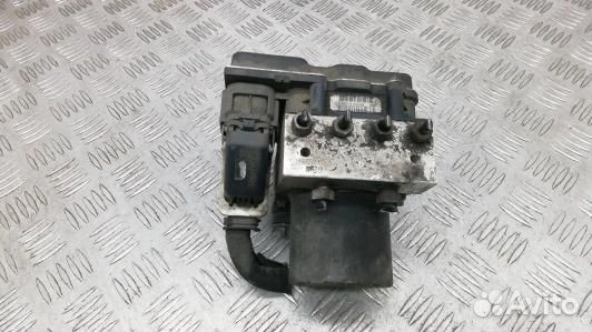 Блок ABS citroen C5 2 (1MA09KW01)