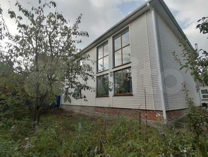 Дом 197,5 м² на участке 9 сот.