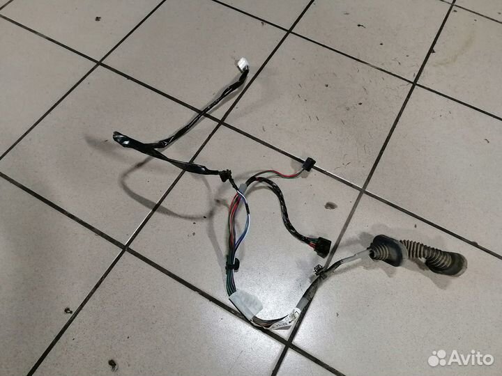 Проводка задней левой двери Камри XV30