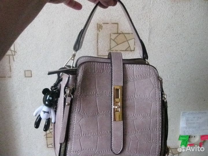 Сумочка под рептилию, новая