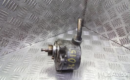 Насос вакуумный jeep grand cherokee WJ (76U15KX02)