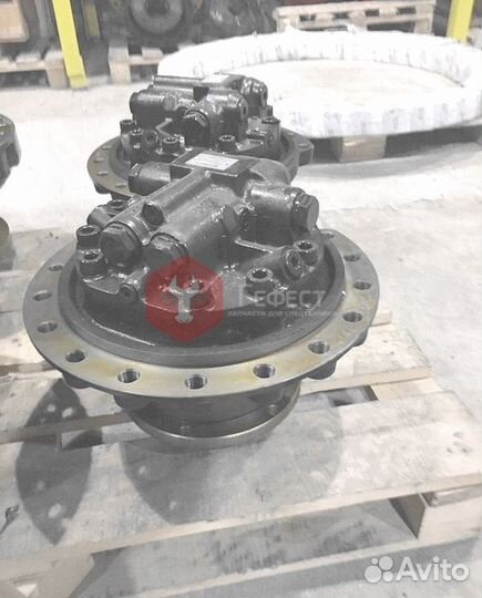 Мотор хода Hitachi ZX185USR
