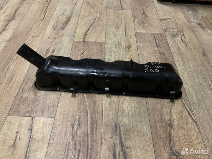 Клапанная крышка Ford Transit 2.5D 1994-2000