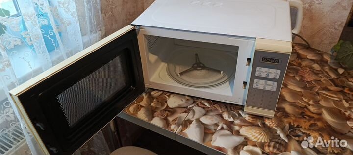 Микроволновка Supra MWS-2108SW