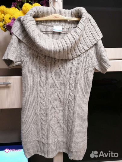 Свитер женский