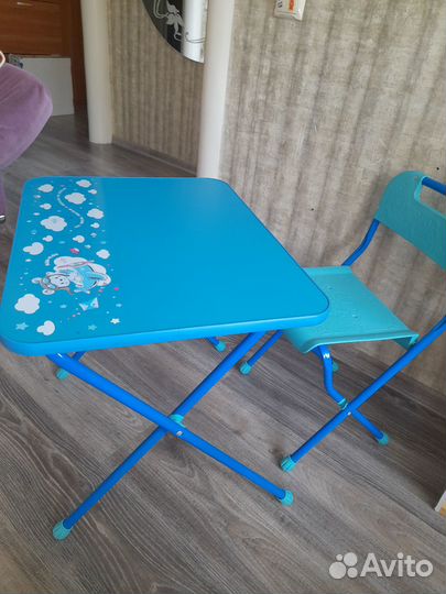 Детский стол и стул