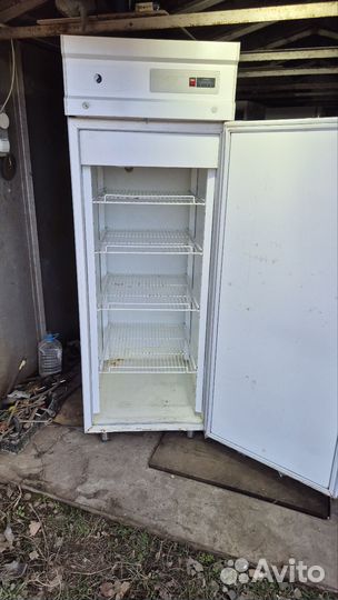 Холодильник промышленный