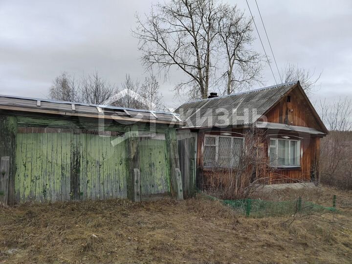 Дом 26 м² на участке 10 сот.