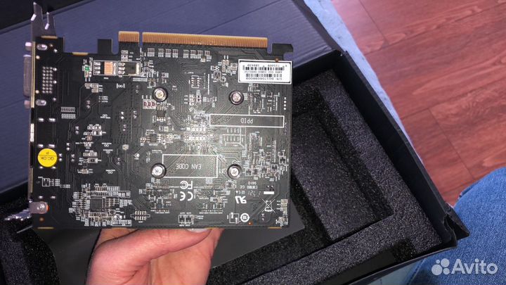 Видеокарта AMD radeon RX 550