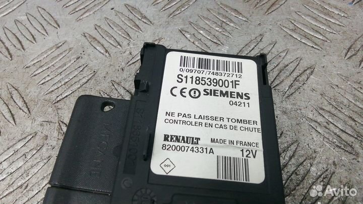 Замок зажигания Renault Megane 2 (2003-2009)