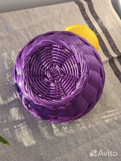 Корзина плетёная фиолетовая