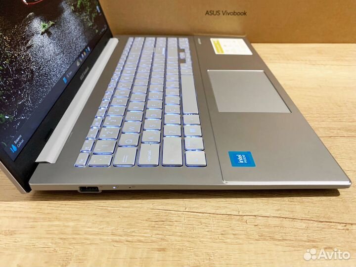 Новый Asus Vivobook август 2024