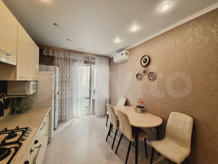 2-к. квартира, 54,3 м², 2/8 эт.